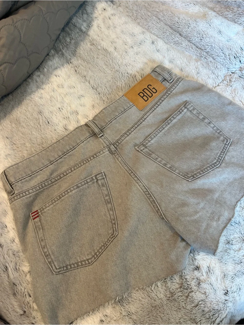 BDG High-Rise Light Gray Wash Denim Cutoff Shorts Size 31